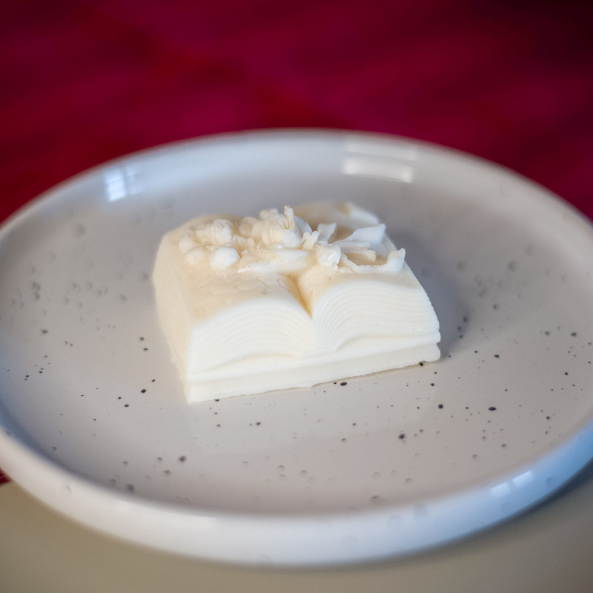 Alternative view of Dekorativna svijeća knjiga